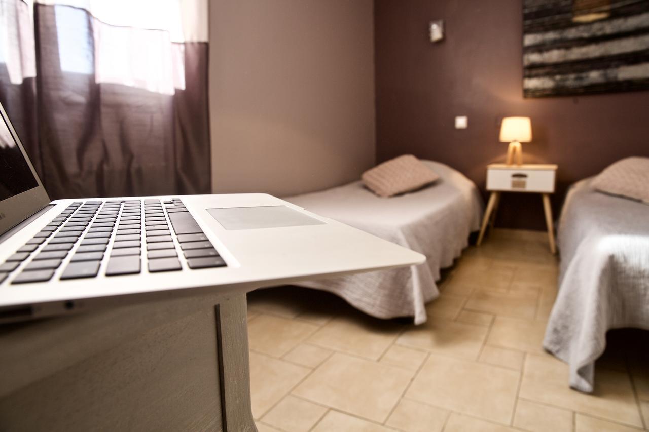 Le Bernon Hotel Connaux ภายนอก รูปภาพ